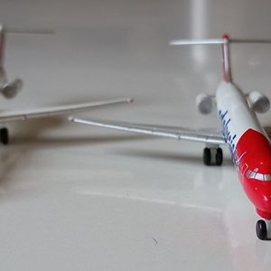 Lote de 2 Aviones a Escala 1/500: Edelweiss y Crossair (Herpa) - imagen 5