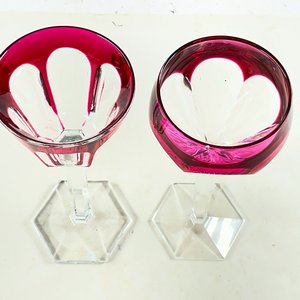 Par de Copas de Cristal Tallado Color Rubí - imagen 2