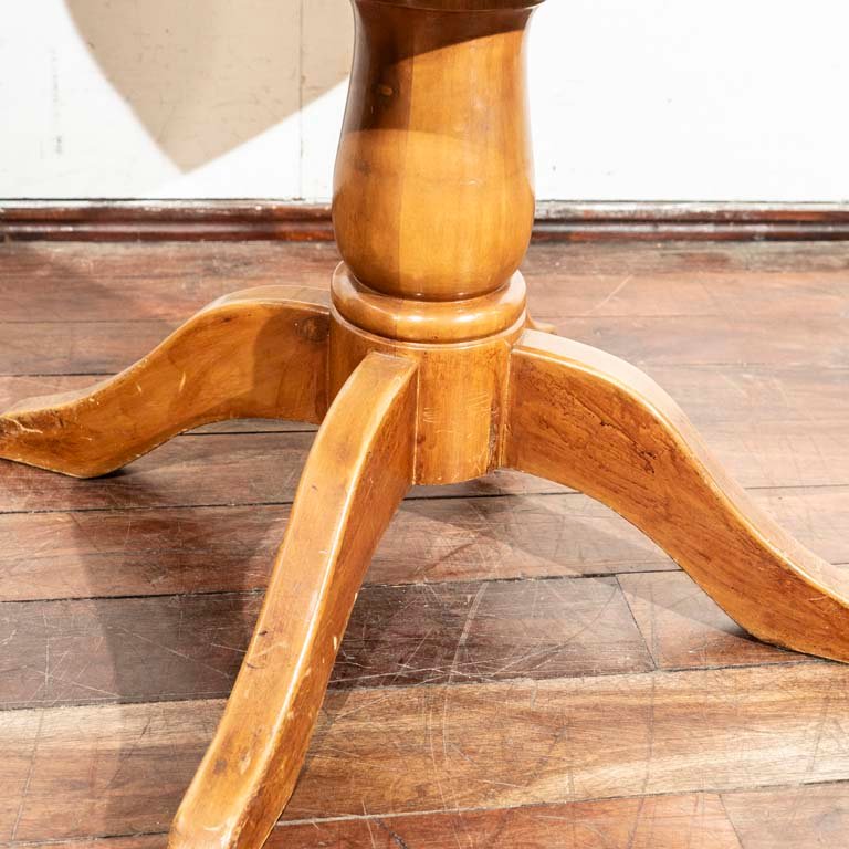 Item 2104555 - Image 1