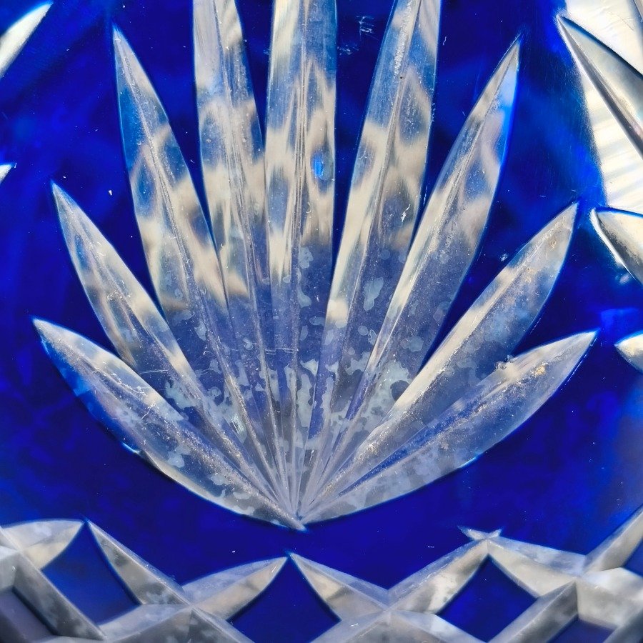 Botellón de cristal tallado en tonos azul y hialino - imagen 9