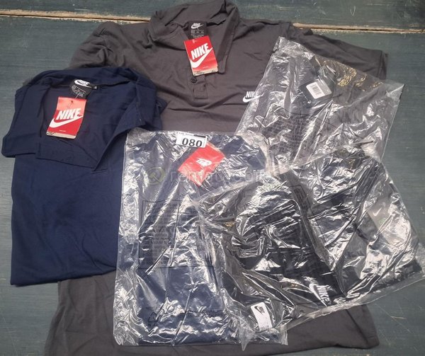 Lote de Ropa Deportiva Nike: Remeras y Pantalones