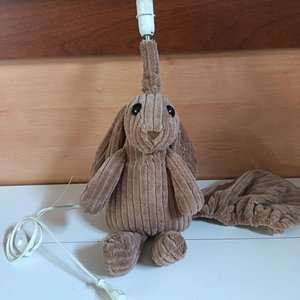 Lámpara de Peluche Conejo Marrón con Cable - imagen 2