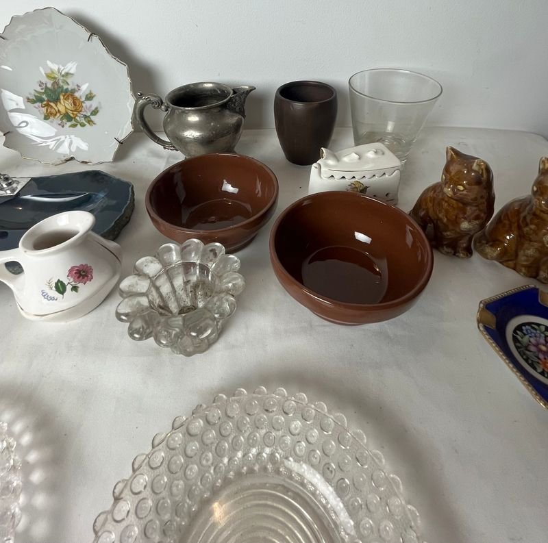 Colección de artículos decorativos en cerámica y vidrio - imagen 7