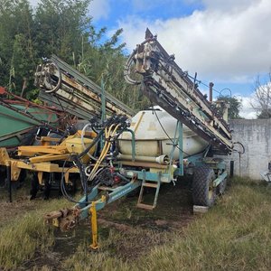 Pulverizador Agrícola Pampero con Tanque - imagen 4