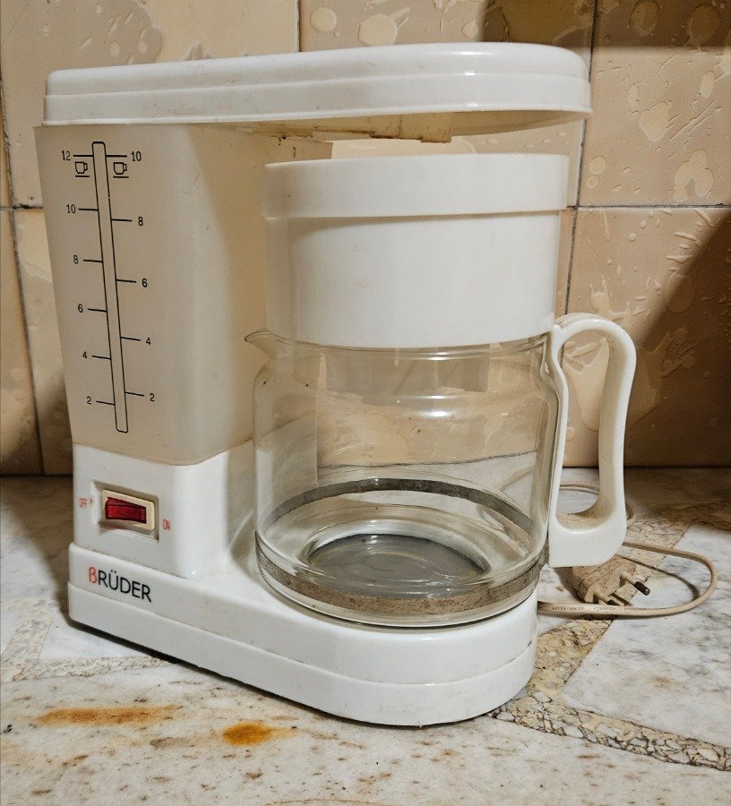 Cafetera Eléctrica Blanca