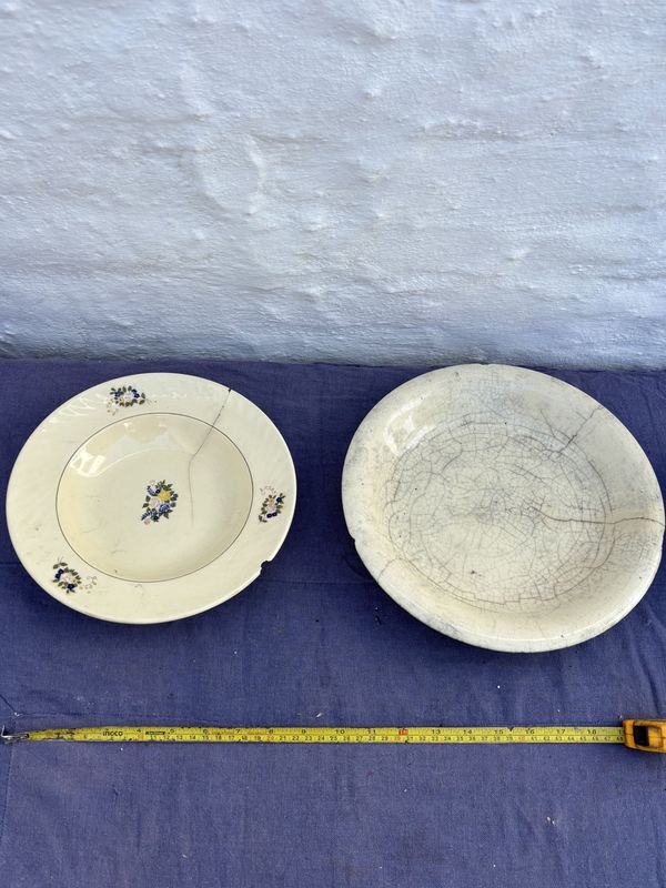 Lote mixto de vajilla de loza y porcelana. - imagen 2