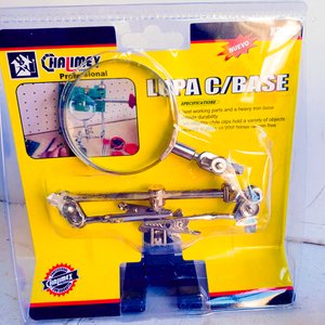 2 Lupas con Soporte y Pinza de Electricista Marca CHAIJIMEI - imagen 2