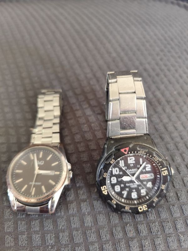 Dos Relojes de Pulsera: Q&Q con Calendario y Casio Funcional - imagen 1
