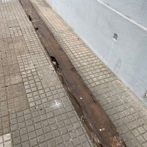 Lote anterior: Viga de Madera Dura Antigua de 6.20 Metros