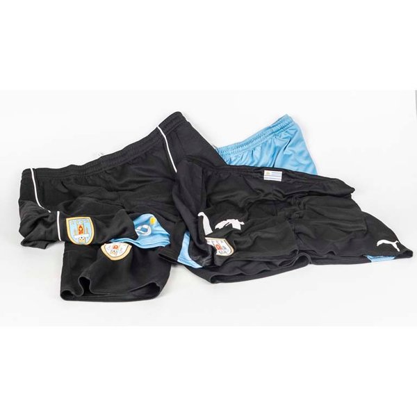 Lote anterior: Shorts de fútbol y baloncesto de Uruguay