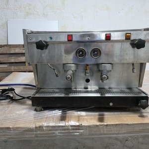 Máquina de Café Profesional Latina Veigal Usada - imagen 2