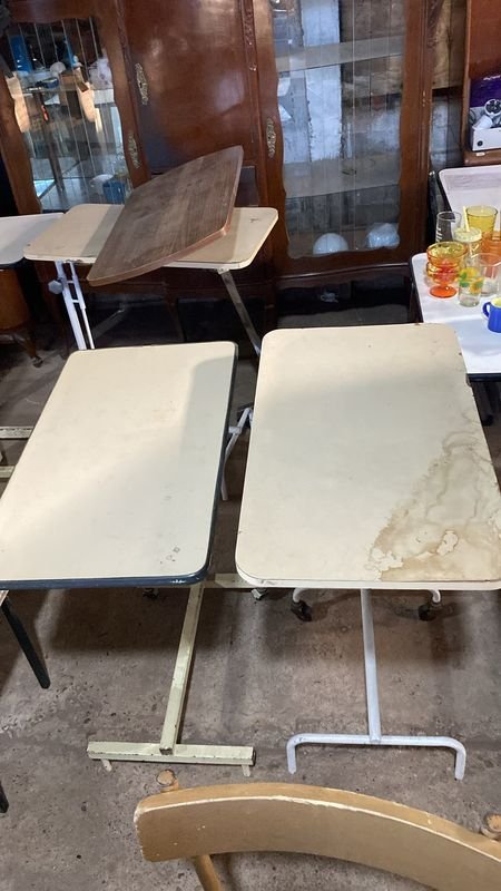 Juego de 2 Mesas Auxiliares Desayunadoras de MDF y Hierro