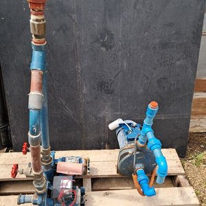Lote siguiente: 3 Bombas de Agua: Marelli, Foras e Ilcea