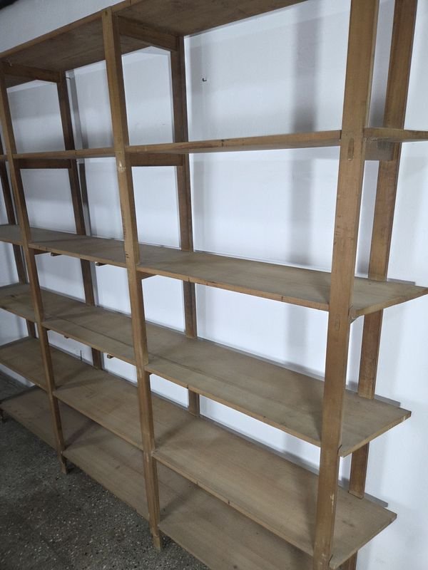 Estantería de madera en pino brasil - imagen 5
