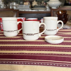 Lote de Tazas Nescafe Clásicas y con Tapa - imagen 2