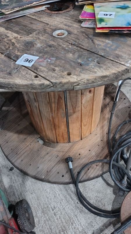Lote siguiente: Bobina de Carrete de Madera - No Se Envía