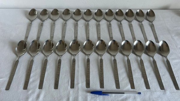 Juego de 16 Cucharas de Acero Inoxidable con Diseño Grabado - imagen 1
