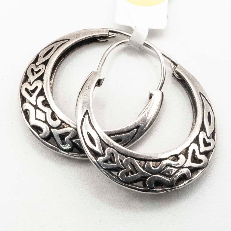 Par de Aros de Plata Calados Estilo Corazones