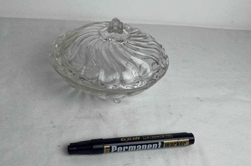 Caramelera: Un objeto de vidrio decorativo - imagen 4