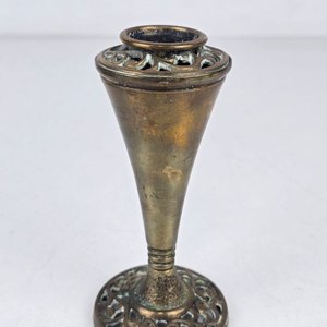 Lote de Objetos Decorativos y Utilitarios en Bronce y Metal - imagen 4