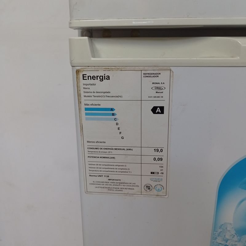 Heladera refrigerador congelador Dikker eficiente - imagen 2