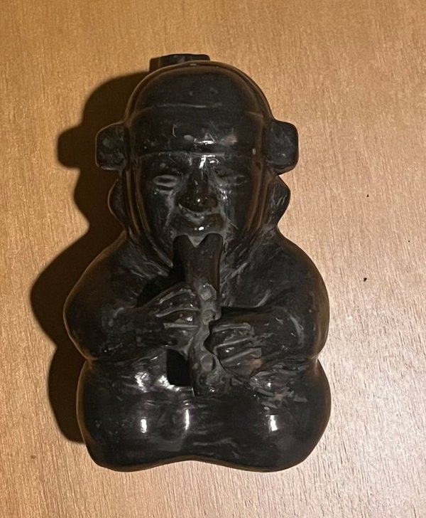 Adorno Peruano de Figura Humana Tocando Flauta