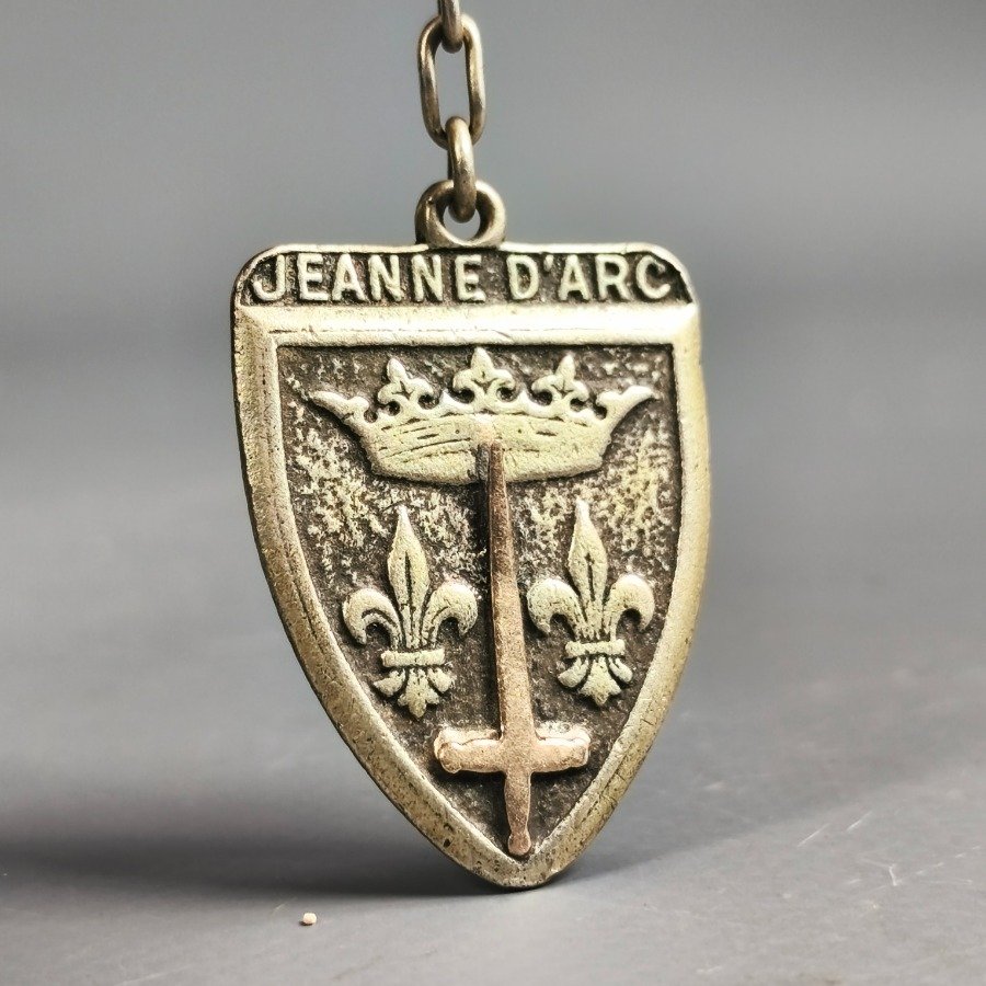 Item 16379 - Image 3