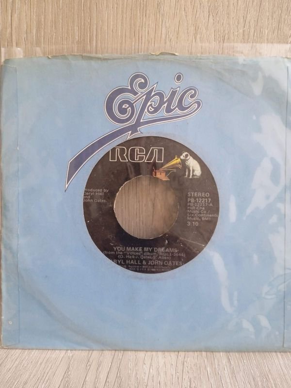 Lote anterior: Vinilo de Disco Simple de Darly All & Jhon Oates - You Make My Dreams