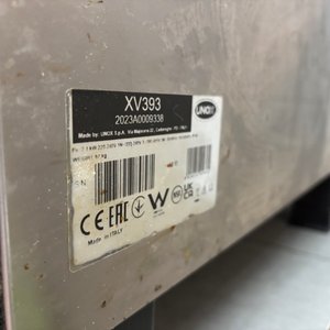 Lote #039 – Horno eléctrico UNOX Cheflux XV393 de origen italiano, de convección con hidratador. Para 5 bandejas – 75x77x77cm – bandejas 53x32cm aprox, más gavillar en Ac/Inox con 14 bandejas asociadas - imagen 4