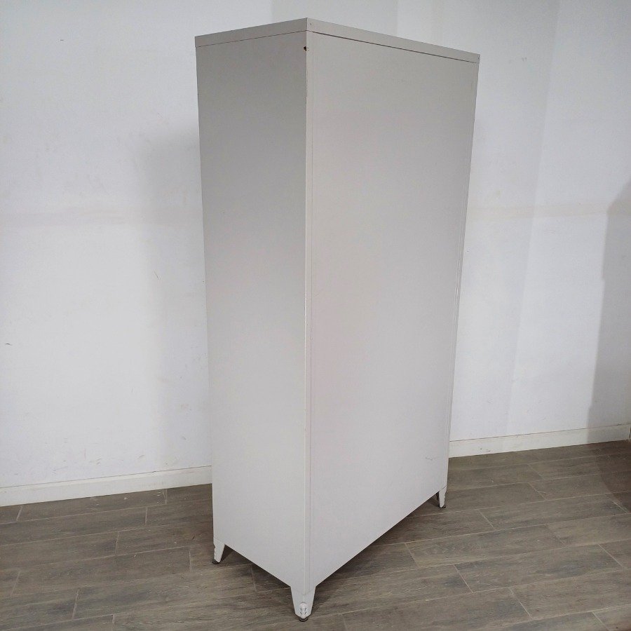 Almacen de metal de 6 puertas en muy buen estado - imagen 7