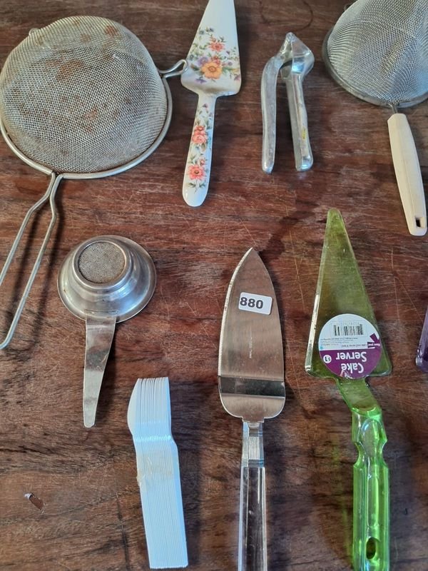 Lote siguiente: Utensilios de cocina en buen estado