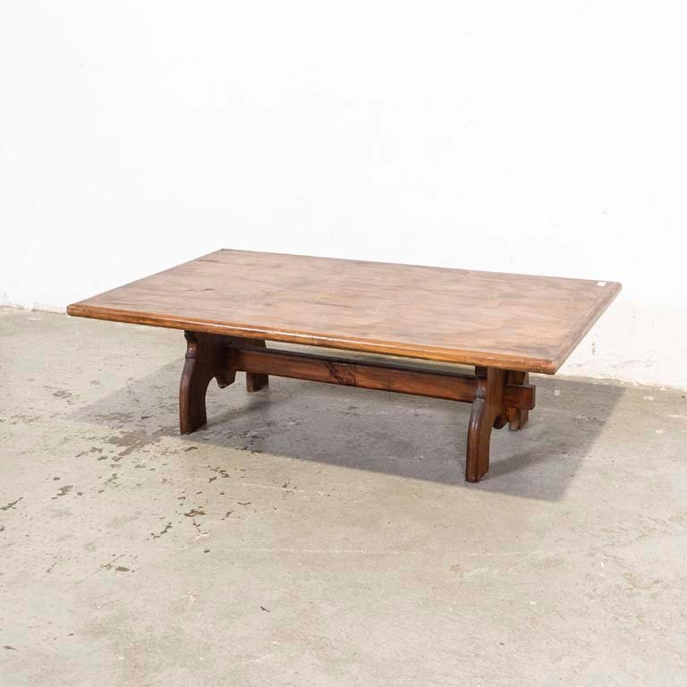Lote anterior: Mesa de living en madera con detalles y manchas