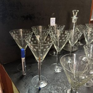 Juego de Cristal Tallado: Jarra con Tapa y 25 Copas - imagen 4