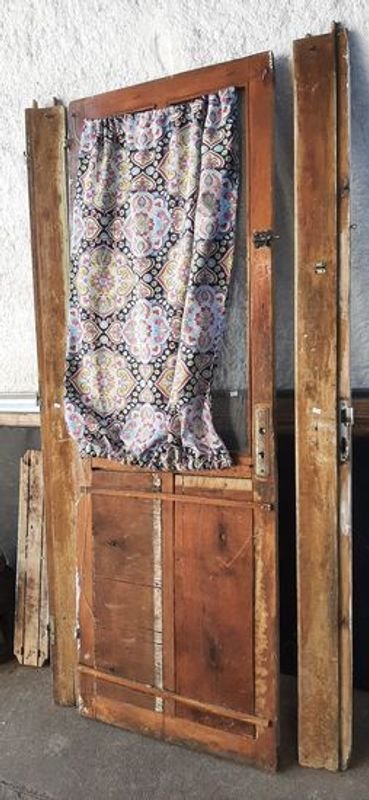 Puerta de madera con marco desarmado - imagen 3