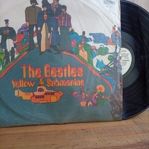 Lote anterior: 191) Disco LP ( The Beatles) Yellow Submarine  1969 Industria Uruguaya