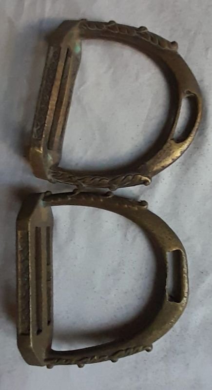 Estribos de latón para caballos - imagen 2