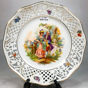 Plato Decorativo de Porcelana Bavaria con Monograma y Borde Calado - imagen 3
