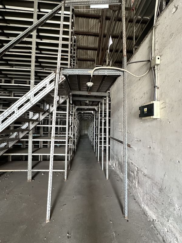 Item 904376 - Image 1