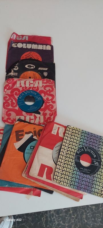 Gran lote de discos y accesorios en buen estado - imagen 13
