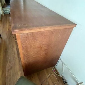 Cómoda Estilo Americano con 6 Cajones y 1 Puerta - imagen 9