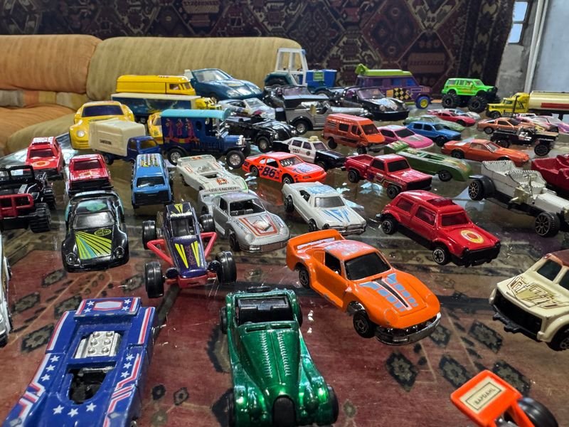 Gran lote de autos y vehículos variados - imagen 6