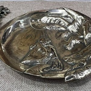Lote de Dos Placas Decorativas en Relieve y Sello con Flor de Lis - imagen 7