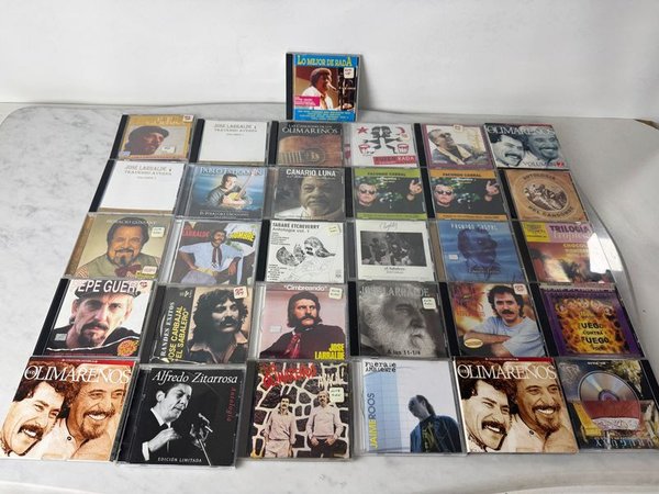 Lote anterior: Colección de CDs de Música Uruguaya