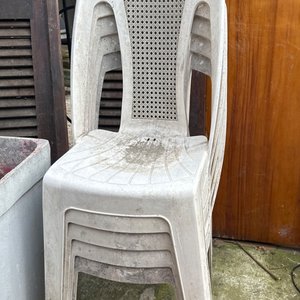 Lote anterior: 5 sillas sanas 