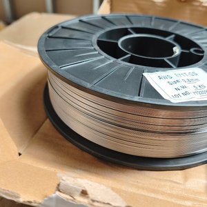 Bobina de Alambre para Soldar AWS E71T-GS 0.8mm 5kg - imagen 3