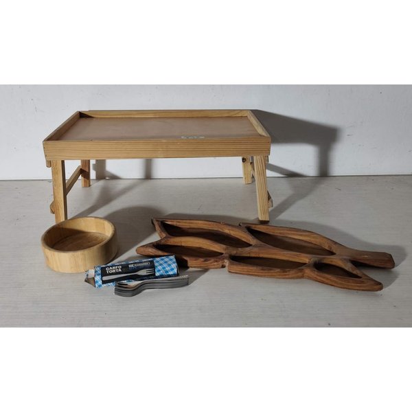 Mesita Plegable de Madera con Recipiente para Copetín y 12 Tenedores