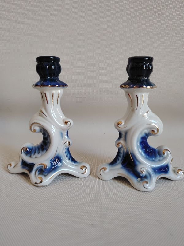 Candelabros de porcelana azul cobalto, blanco y dorado - imagen 2