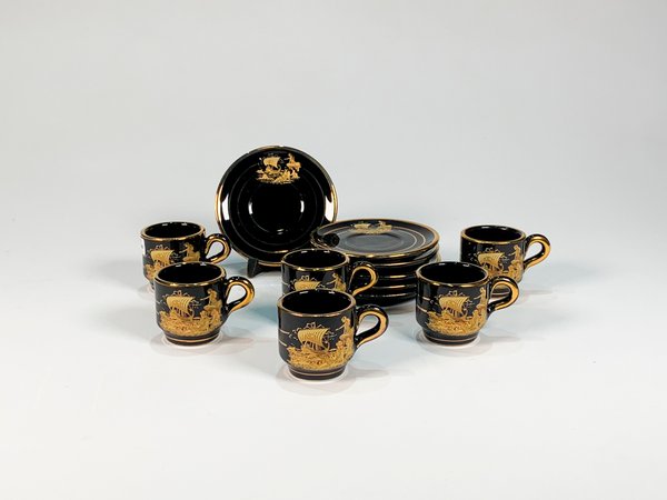 Juego de 6 Tazas de Café Negras con Decoración Dorada y Platillos - D. Strigos 24K Gold - imagen 1