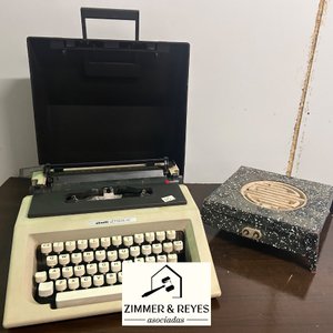 Lote anterior: Máquina de Escribir Olivetti Lettera 50 y Anafe Eléctrico Vintage