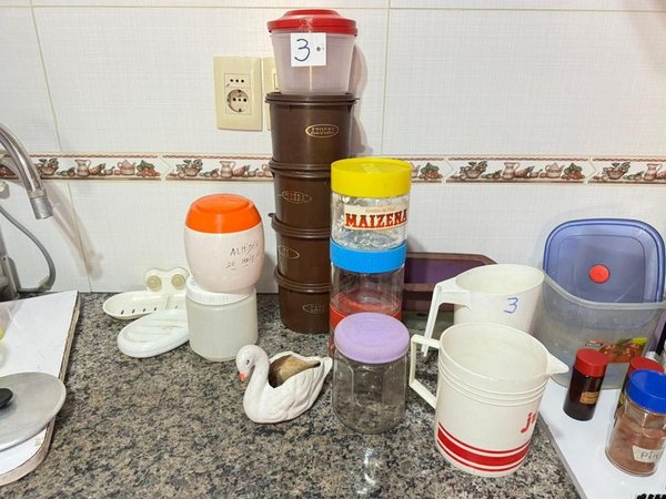 Colección de Tupperware y Accesorios para Cocina - imagen 2